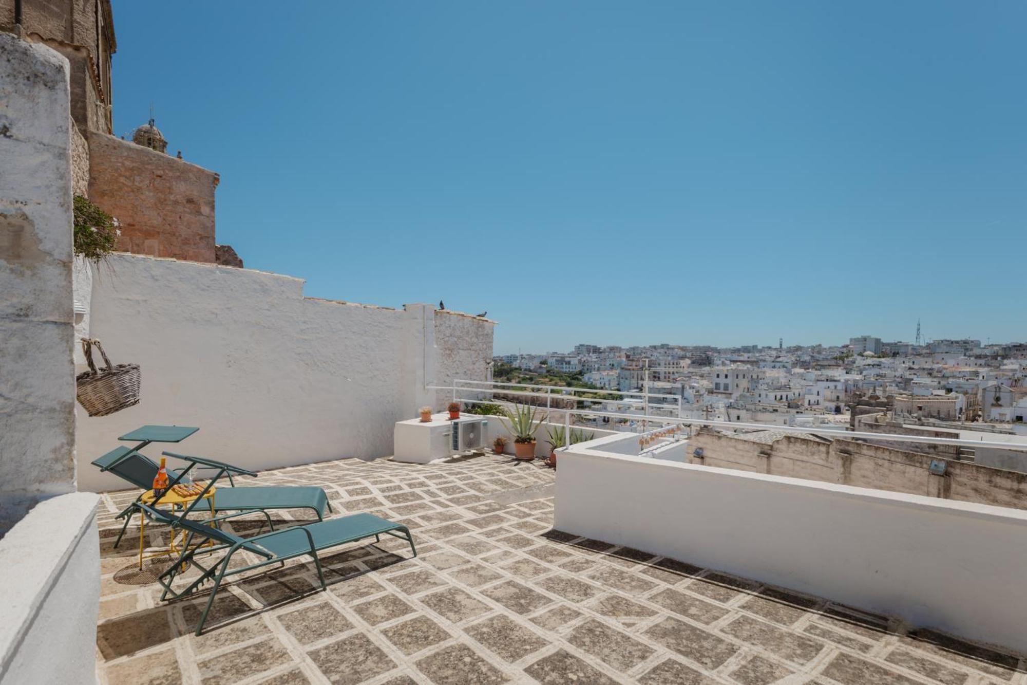 Dimora Lavinia Casa Vacanze Centro Storico Ostuni Exterior foto
